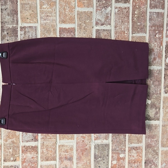 Trina Turk Embellished Jewel Dorris Knit Pencil Skirt Sz 0 Solid Burgundy Nwt - Picture 2 of 7